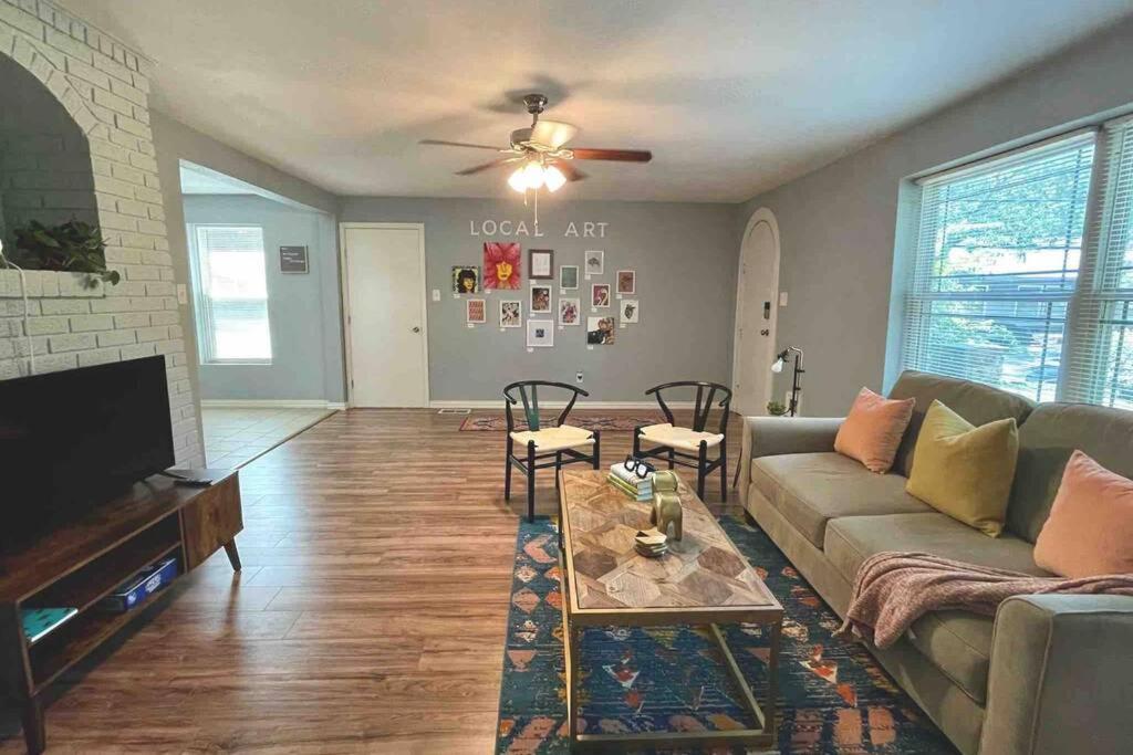 **Min Frm Dwntwn Fort Worth*Modern*Cozy*Townhome** מראה חיצוני תמונה